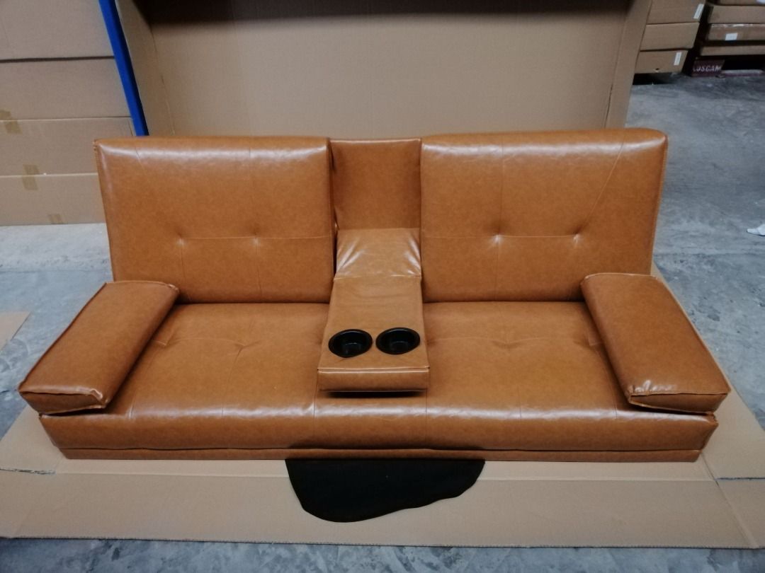 Coospro Sofa Bed for Living Room 3 seater Sofa (Category: Sofas) located in Silang. Submitted by Dominic288 (Listing ID 1213985685, Image 1). Description: Specification: 1. Foldable, dual-purpose sofa, changing bed in one second, good load-bearing performance, 2. One thing with dual use, saving space, stable and durable, environmentally friendly and healthy, giving you 24 hours of comfort 3. Sofa/bed switch freely 4. Soft and comfortable linen, f