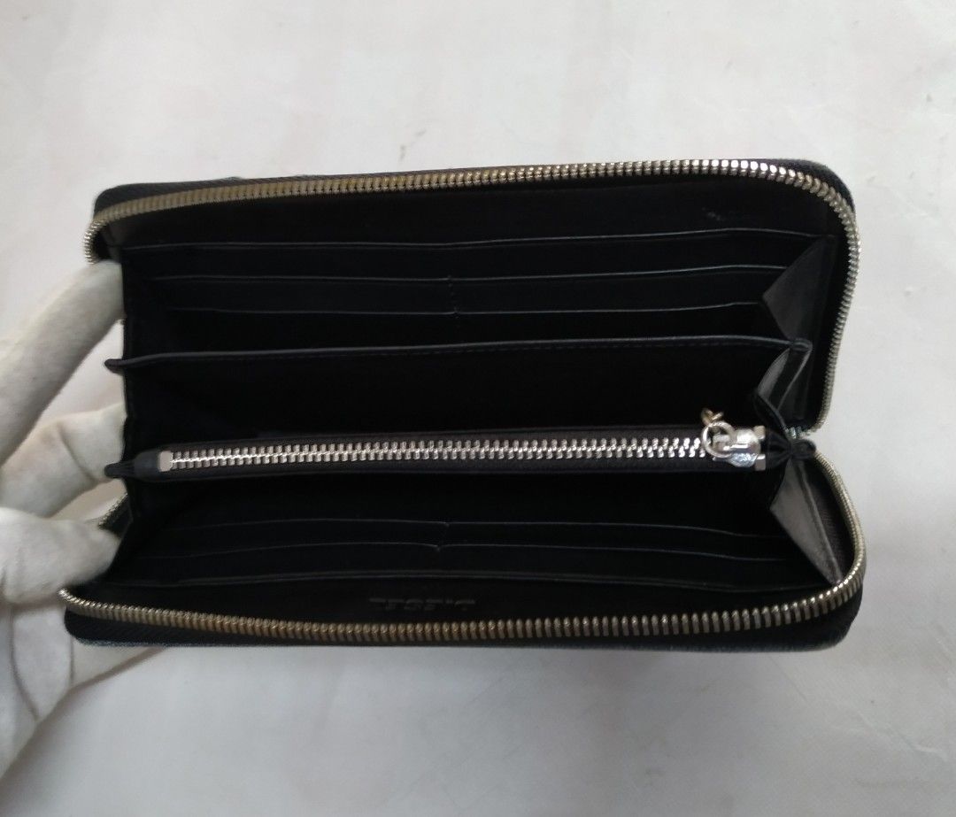 国内正規総代理店アイテム】 【新品未使用】DECi Long Round Zip