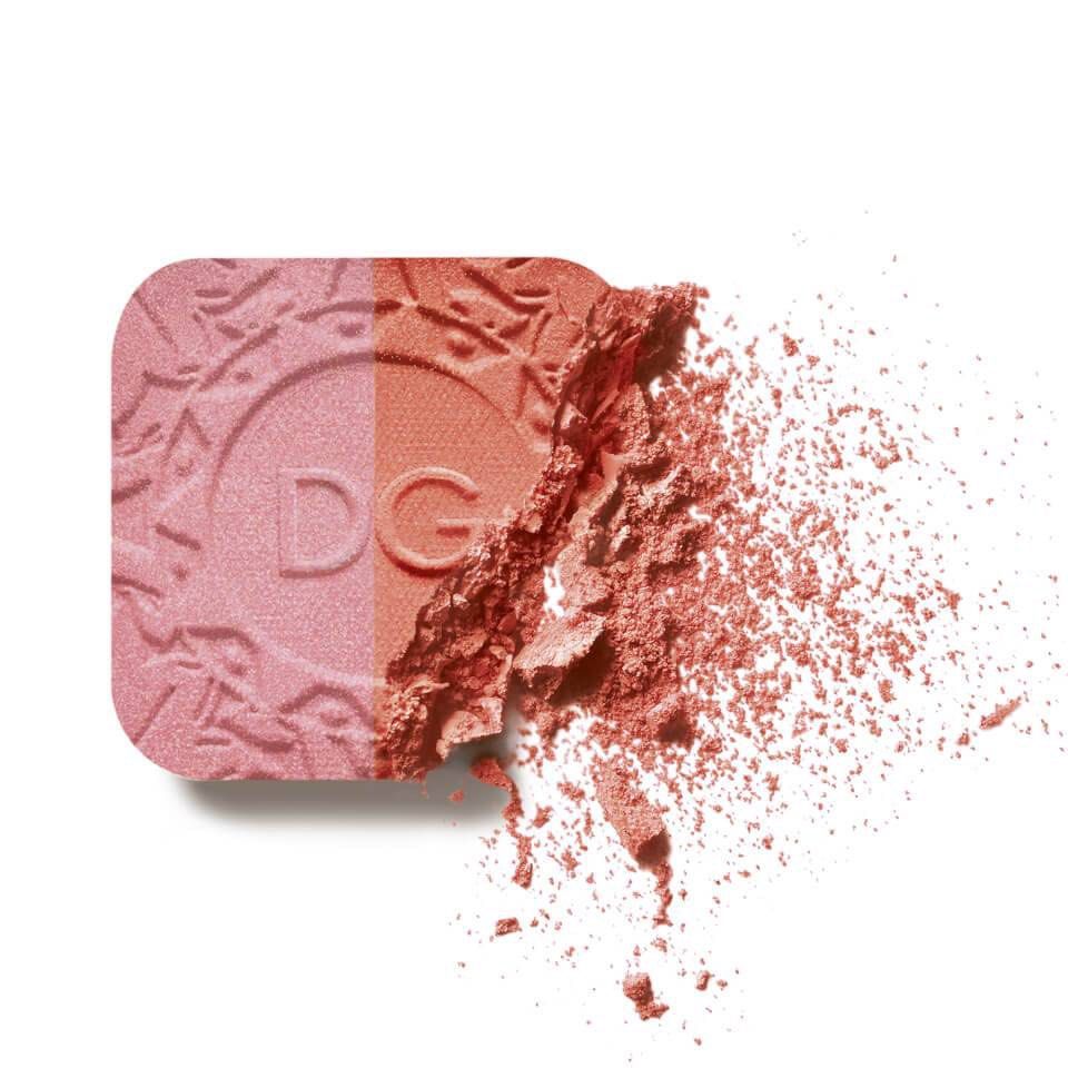 Dolce gabbana solar hotsell glow illuminating powder duo