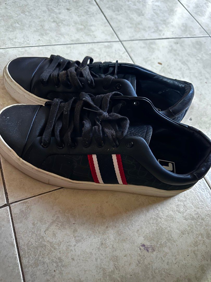 Red and new arrivals black filas