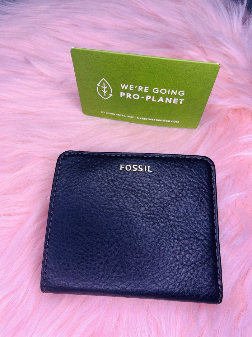 Fossil bifold wallet, Women's Fashion, Bags & Wallets, Wallets & Card