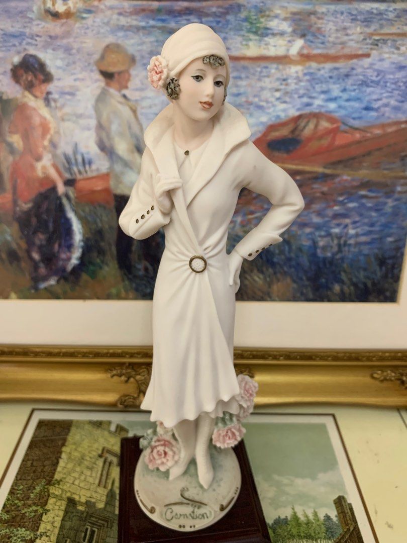 GIUSEPPE ARMANI CARNATION 1247F Vintage Figurine. genuine Armani Figurines  made in Florence Italy.***, Furniture & Home Living, Home Decor, Other Home  Decor on Carousell