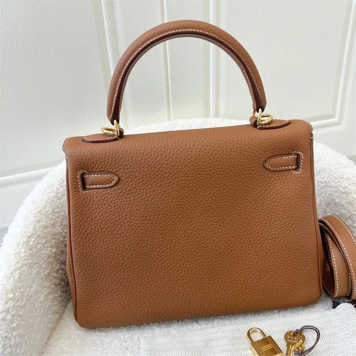 Hermes kelly 25 gold epsom top
