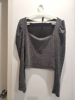 H&M Divided Puff sleeves top