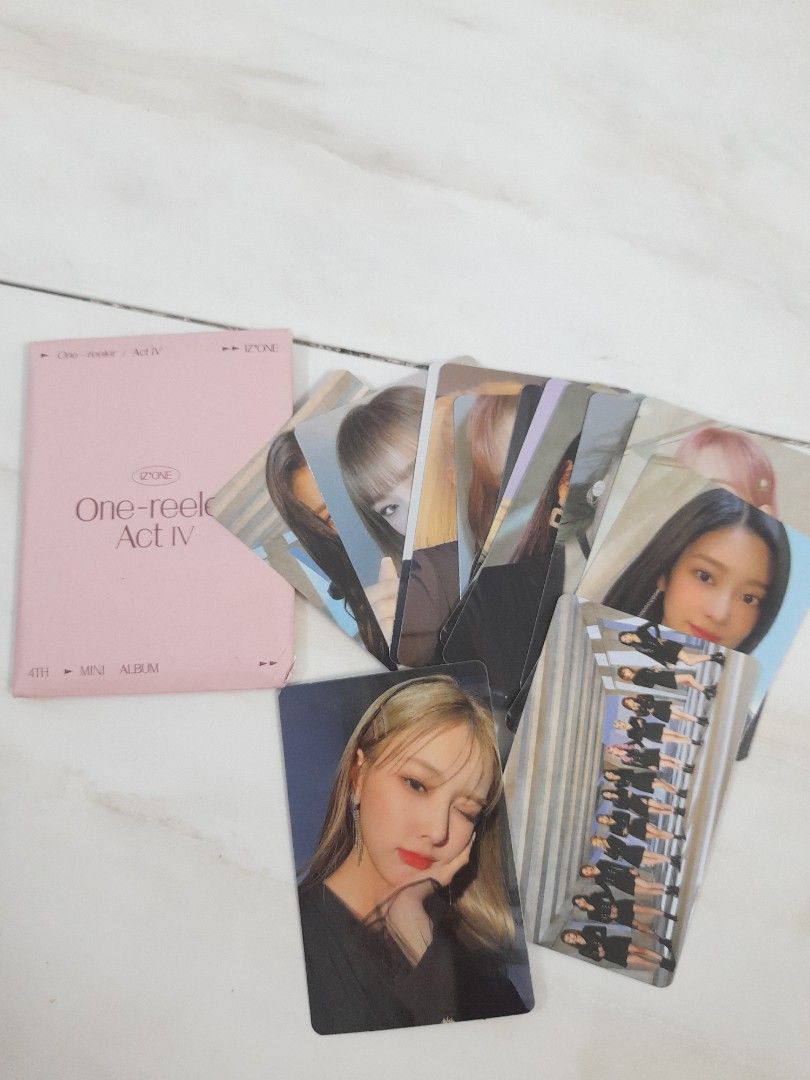 Izone one reeler act iv 4th mini album, Hobbies & Toys, Collectibles