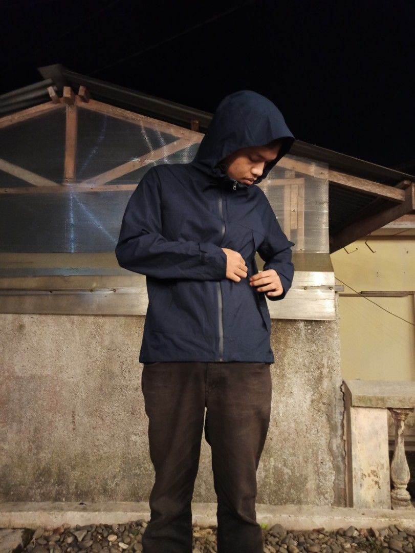 JAKET GORPCORE UNIQLO BLOCKTECH, Men's Fashion, Men's Clothes, Outerwear on Carousell