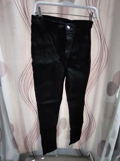 JEANS HITAM 25K