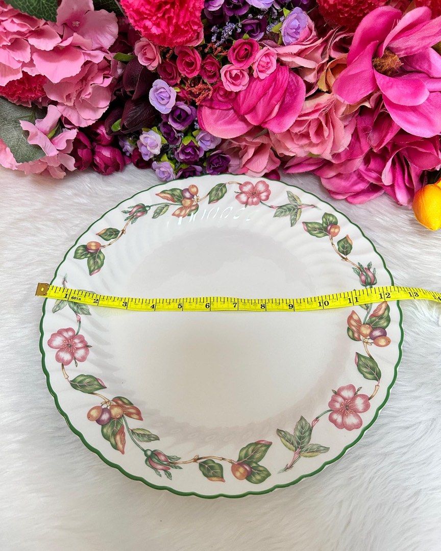 Johnson Brothers Serving Dish (Category: Dinnerware & Cutlery) located in Pasig City. Submitted by glam_things (Listing ID 1214142575, Image 3). Description: .