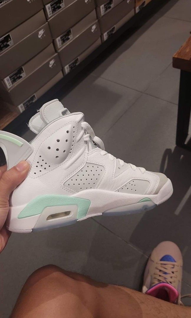 retail jordan 6