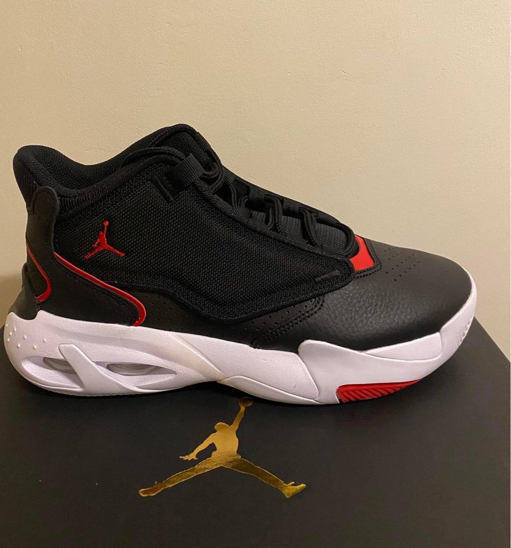 Jordan max aura fake store