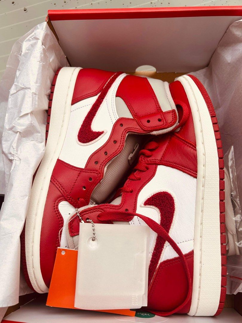 Red new on sale jordans 219