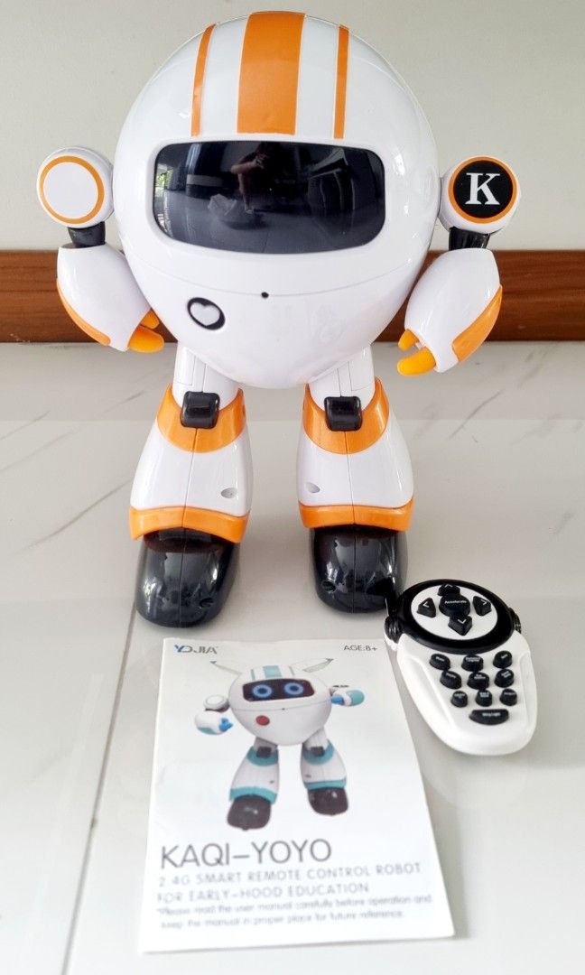 Kaqi-Yoyo 2.4G Smart Robot - Sing & Story telling, Hobbies Toys, Toys & Games on Carousell
