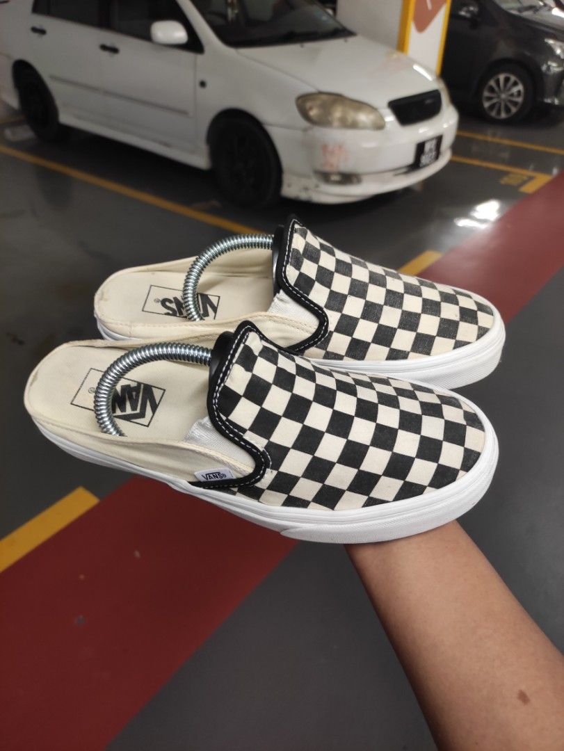 KASUT BUNDLE VANS SLIP ON SNEAKERS UK 5.5 Men s Fashion Footwear Sneakers on Carousell