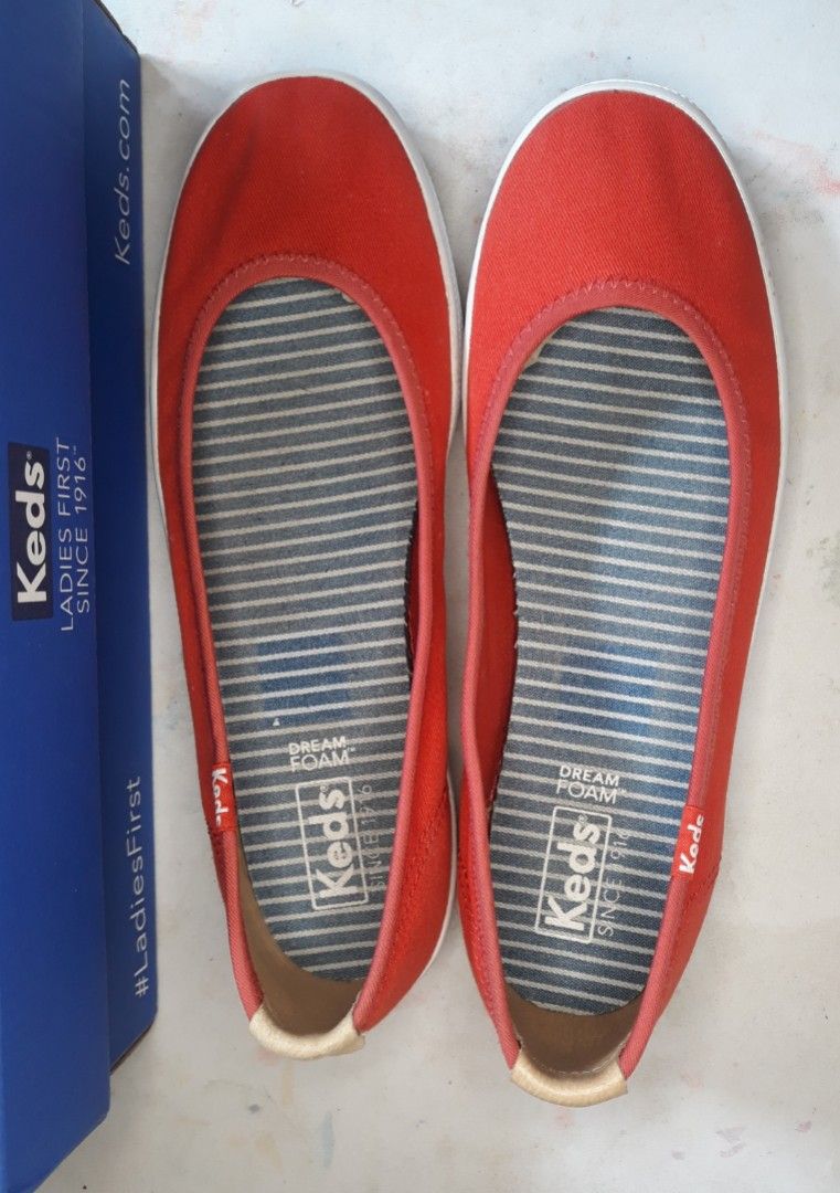 Keds ballet flat merah, Women's Fashion, Women's Shoes on Carousell