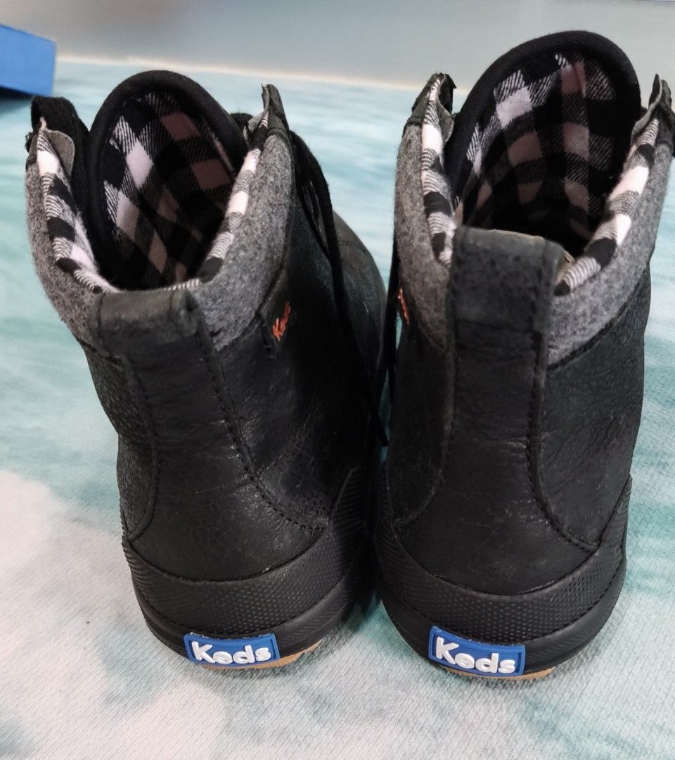 keds black boots