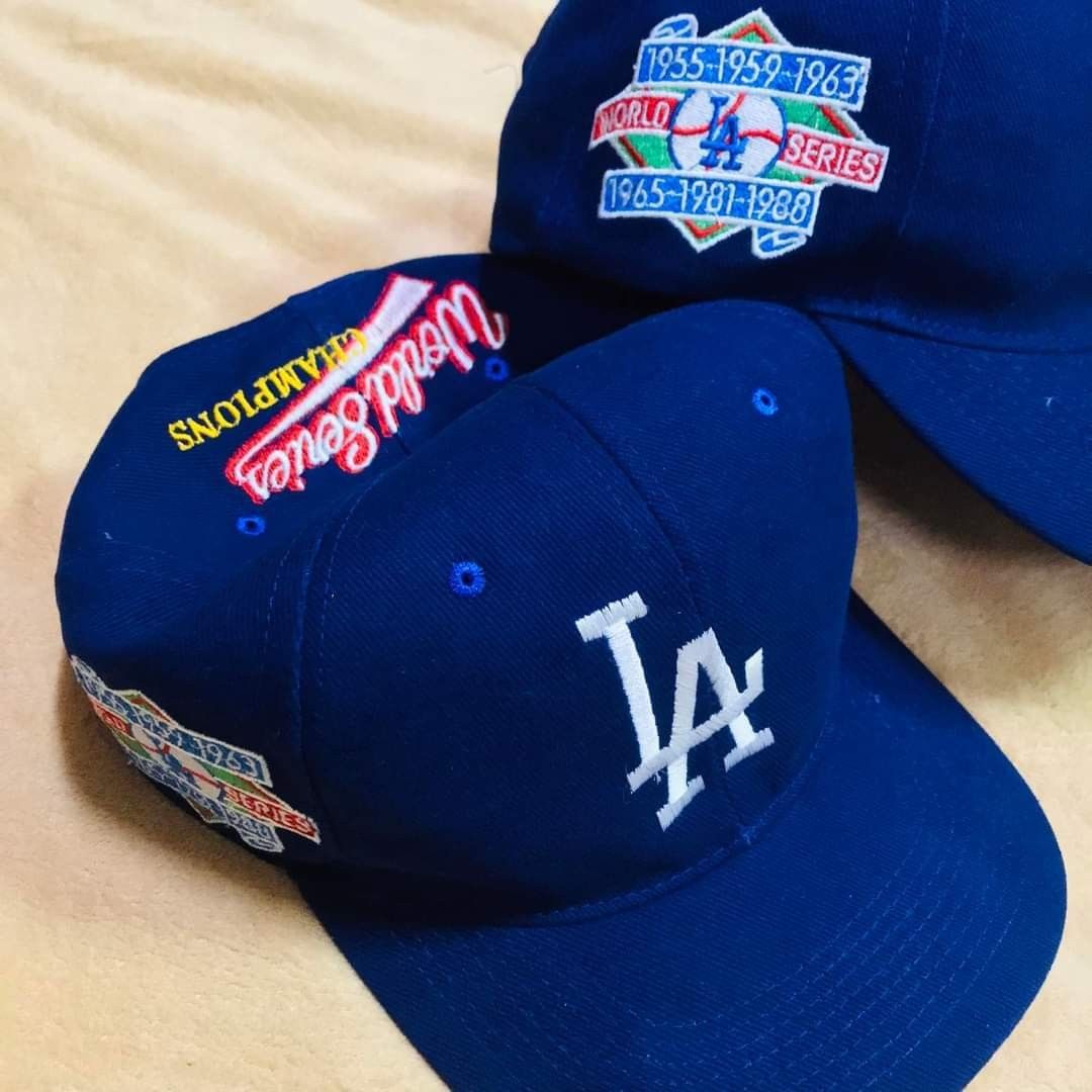 国内在庫 【日本未発売】ATGLA world series パッチ付 LA キャップ