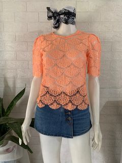 LACE PUFF SLEEVE TOP