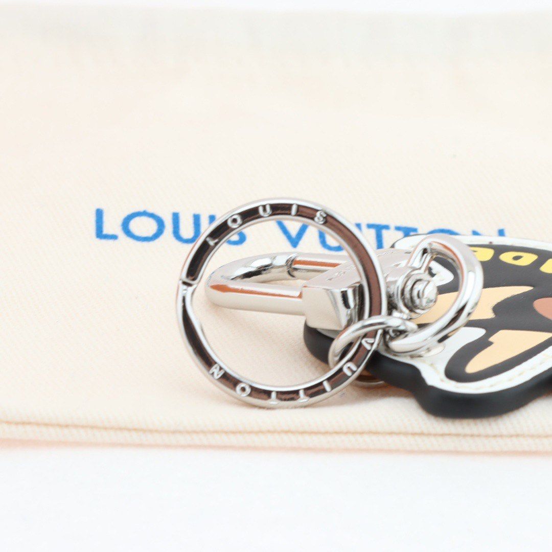 Shop Louis Vuitton 2023 SS Dots Unisex Leather Logo Keychains