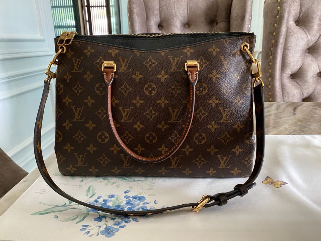 Lv pallas 28 cm, Luxury, Bags & Wallets on Carousell