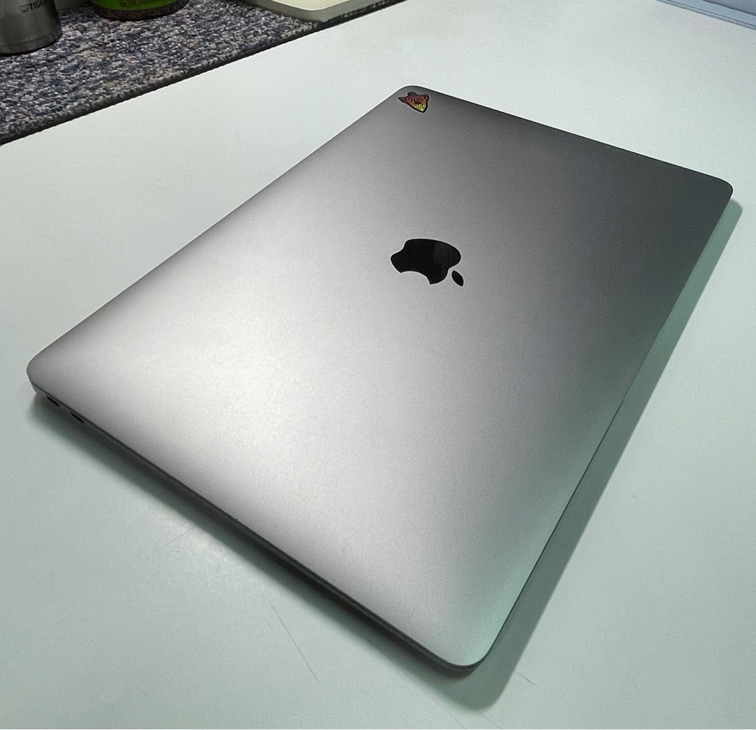 MacBook Air (2019) - 1.6 Ghz, 8GB, 256GB, Computers & Tech