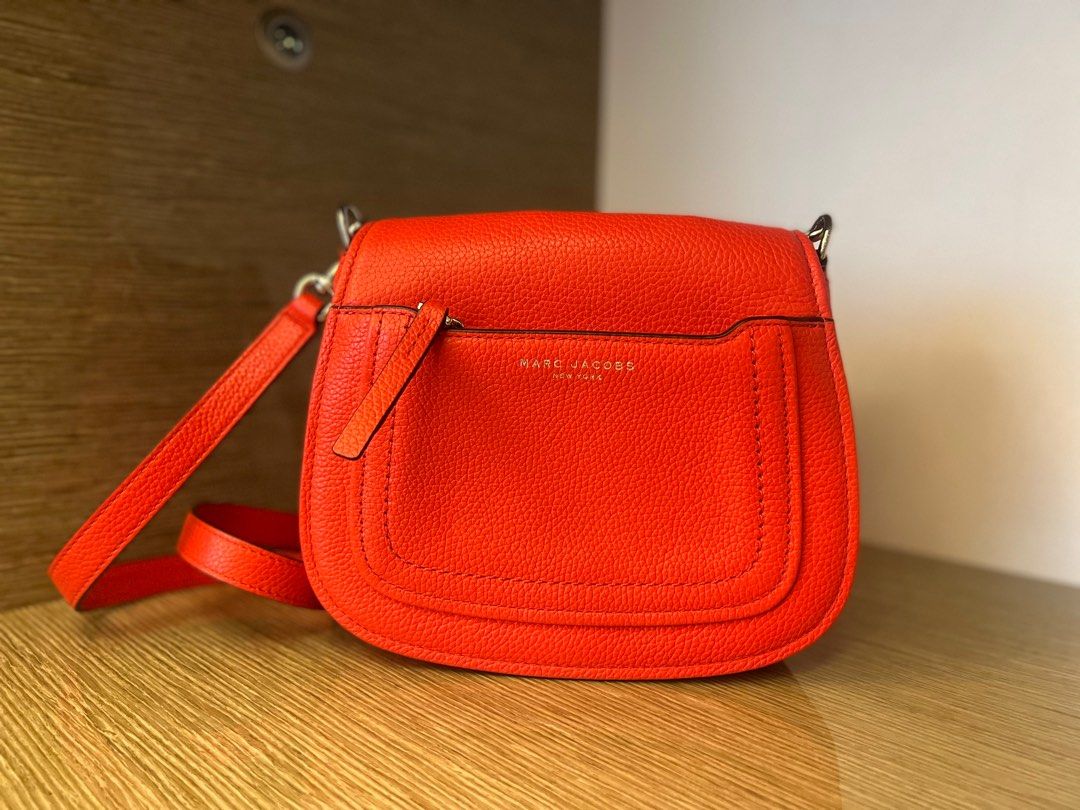 Marc jacobs on sale crossbody bag red