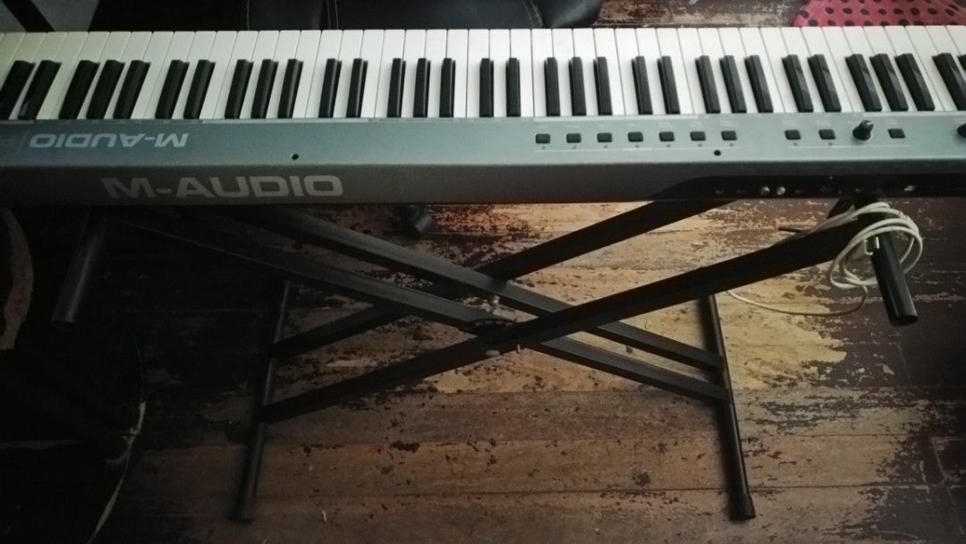 Maudio 88keys midi keyboard ProKeys Sono88 (w/ builtin AUDIO
