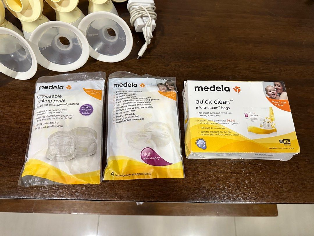 Medela Freestyle Flex breast pump many free gifts included