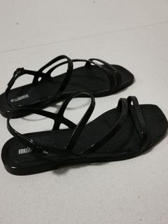 (Category: ) located in . Submitted by jingulow (Listing ID 1214119167, Image 1). Description: .