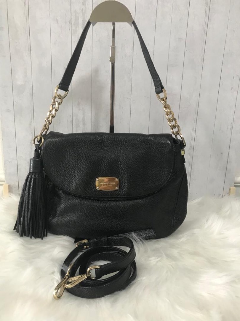 Michael Kors Bedford Medium Tassel Shoulder Bag Black Women s