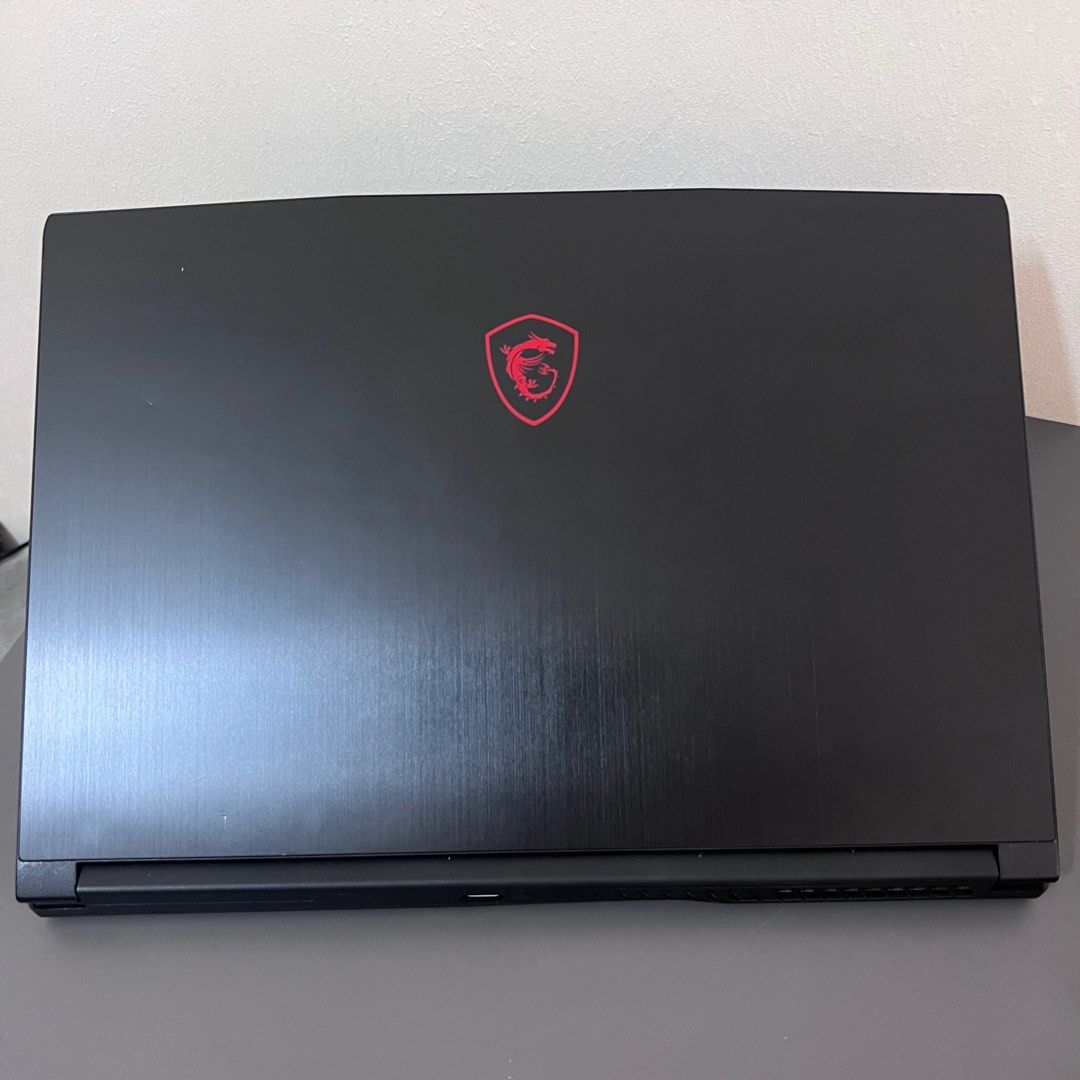 Msi gf63 i7 store 9750h gtx 1650