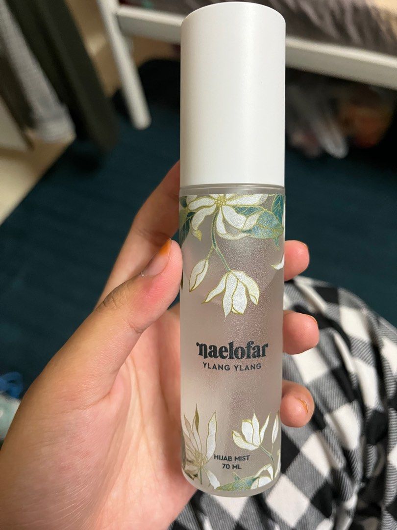 Victoria secret shop ylang ylang