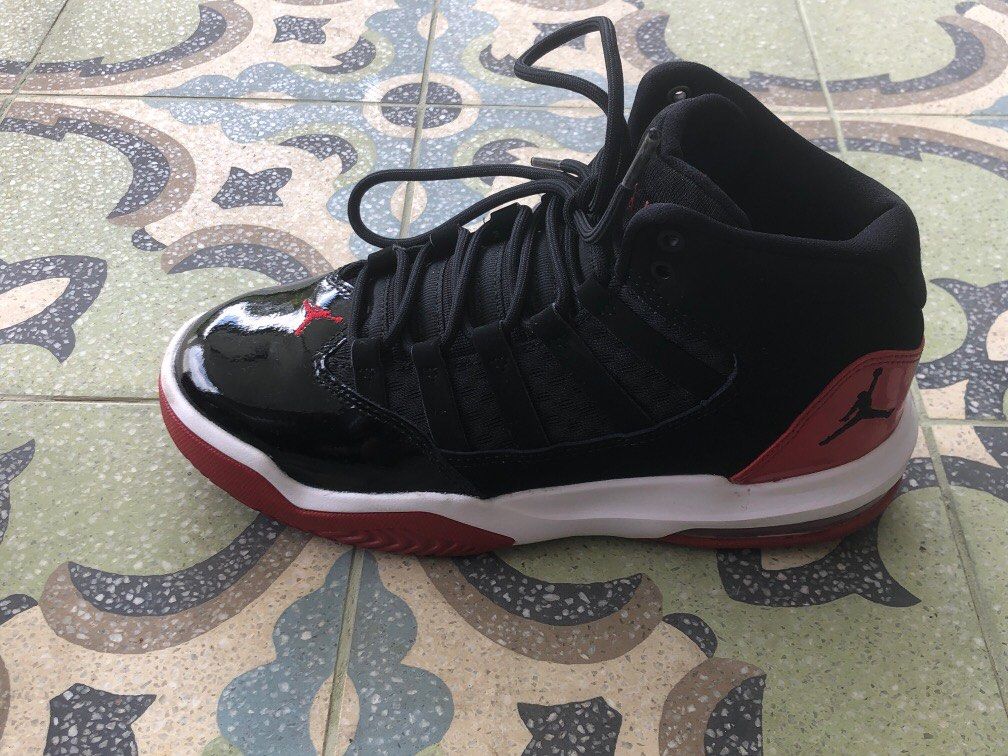 Nike air jordans size 4 sales