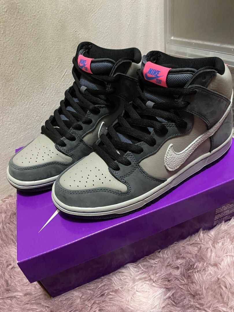 Nike SB Dunk High Medium Grey Pink, Men's Fashion, Footwear