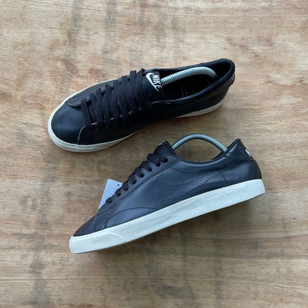 Nike tennis classic ac black sale