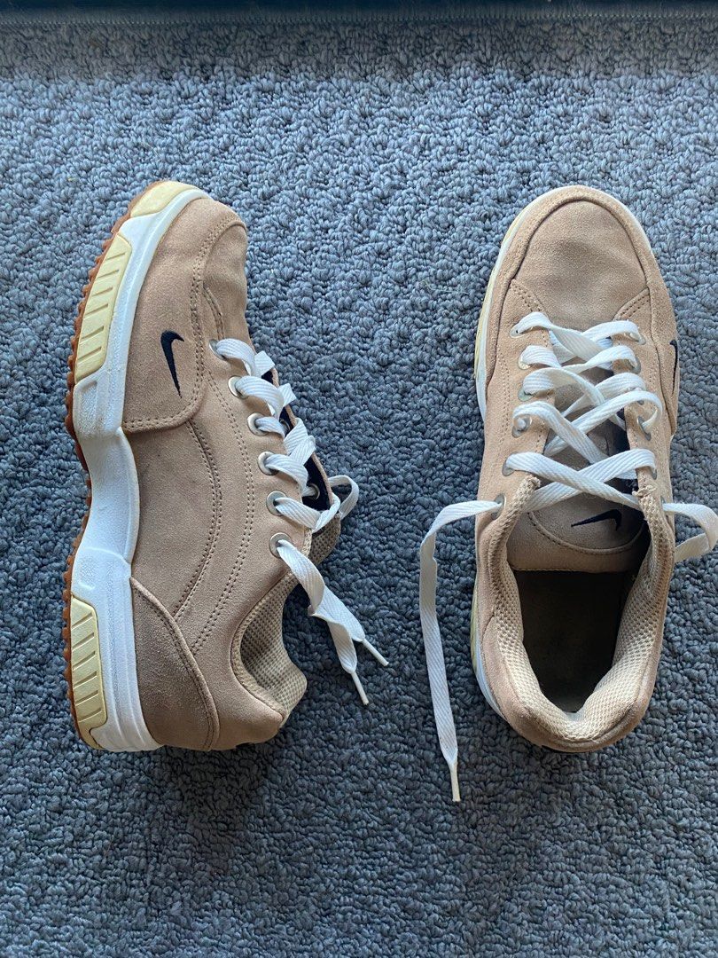 Nike Vintage Sneakers Men s Fashion Footwear Sneakers on Carousell