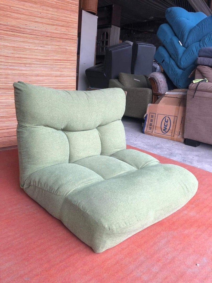 Nitori floor shop chair