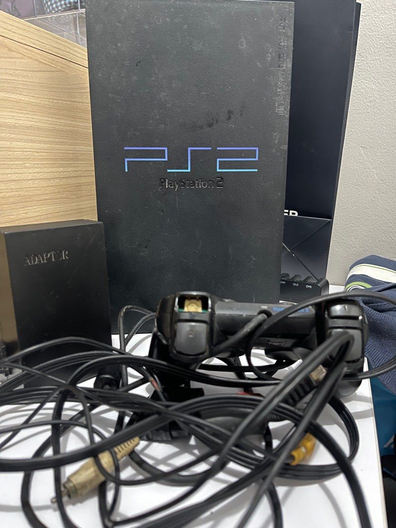 PlayStation 2 SCPH-39001 PS2 Console bundle (Category: PlayStation) located in Taguig. Submitted by johnhb (Listing ID 1213969734, Image 1). Description: WYSIWYG For repair, parts or restoration No warranty and refunds! MOP: GCash MOD: Lalamove from BGC (No COD).