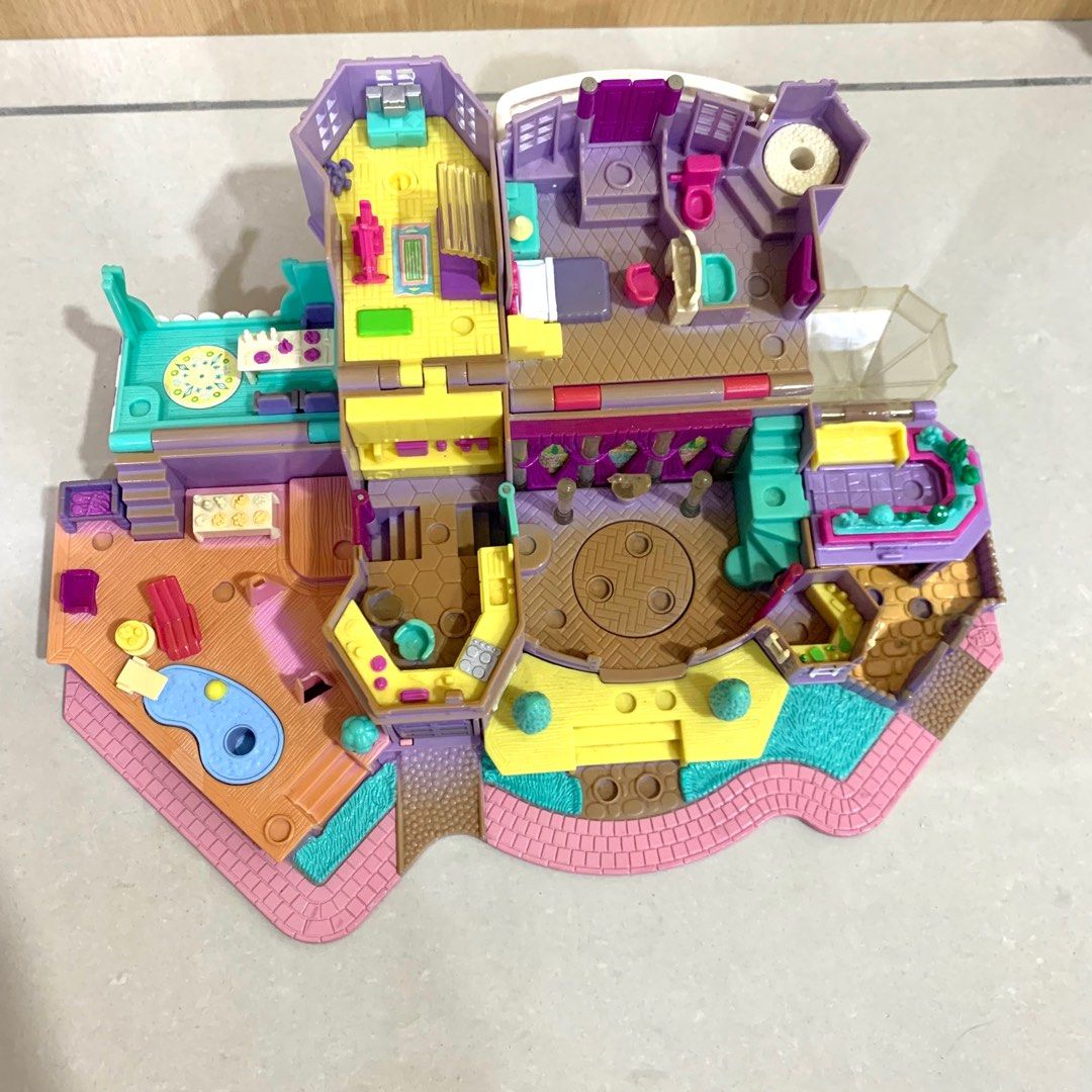 Polly Pocket Magical Mansion Lights up
