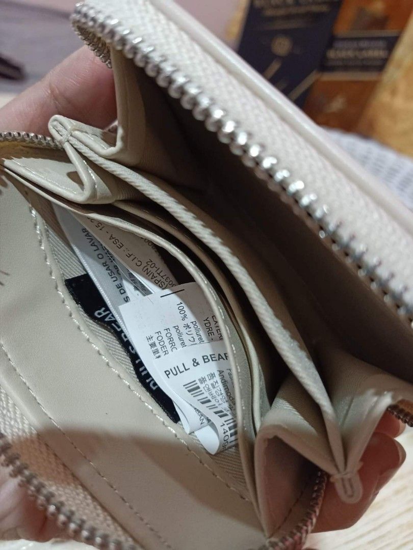 Pull n bear wallet, Women's Fashion, Bags & Wallets, Wallets & Card
