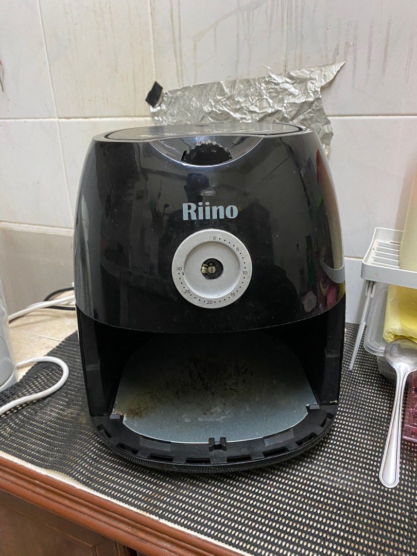 Riino Air Fryer, TV & Home Appliances, Kitchen Appliances, Fryers on