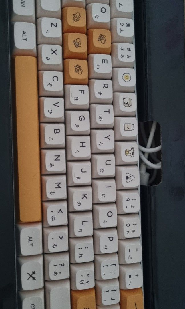 Rk61 keyboard + honey milk keycaps, Computers & Tech, Parts