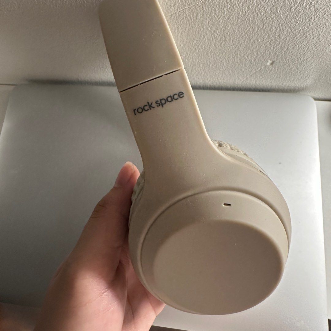 Rockspace Beige Headphones, Audio, Headphones & Headsets on Carousell