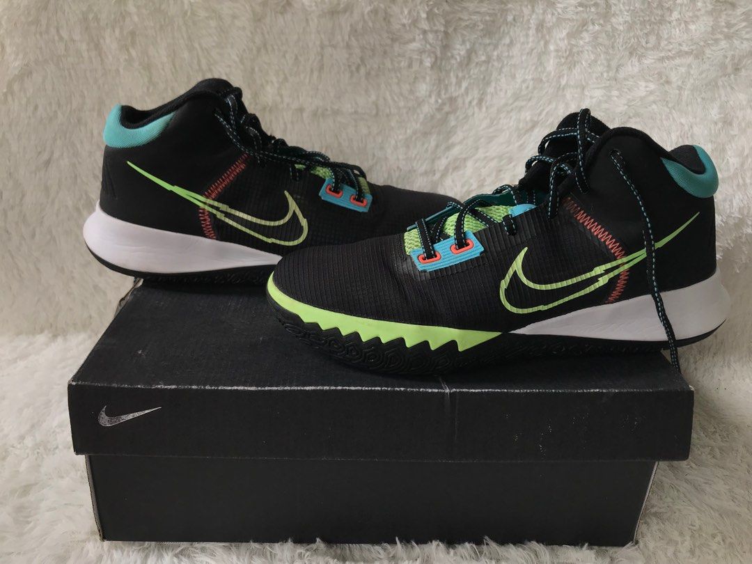 RUSH ‼️ KYRIE FLYTRAP IV EP (Category: Sneakers) located in Santa Cruz. Submitted by hongkongmarketph (Listing ID 1214047249, Image 1). Description: Kyrie Flytrap IV EP Black/Lime Glow-Lagoon Pulse Size 8.5 25.5 CM RFS: Di naglalaro ng basketball, ginamit lng pang jogging used three times not abused. no issue, di gasgas yung sole. PM if you’re interested. Thank you.