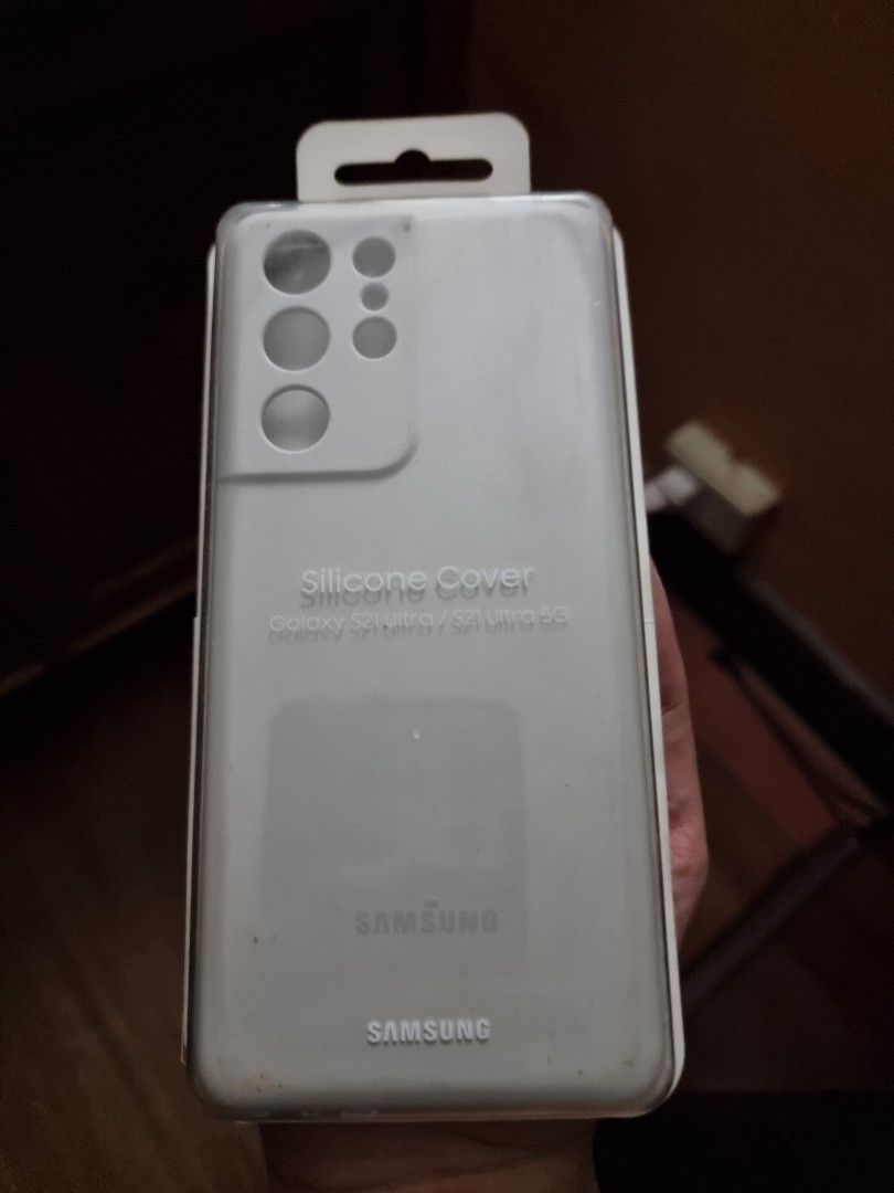 S21 ultra case (Category: Cases & Sleeves) located in Makati City. Submitted by juanmig_light (Listing ID 1214144183, Image 2). Description: samsung silicone (grey) - 500 ringke fusion - 500 pm if interested.