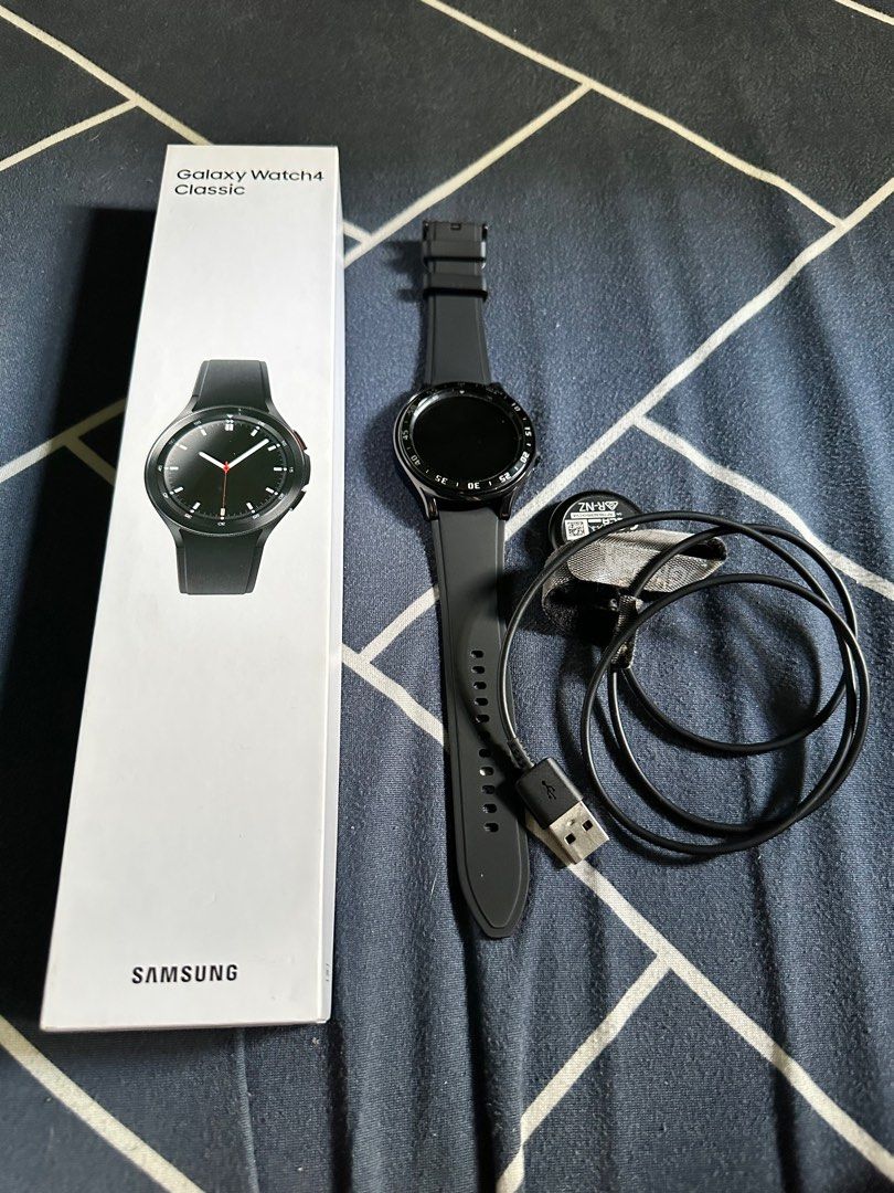 Samsung Galaxy Watch 4 Classic 46mm, Men's Fashion, Watches