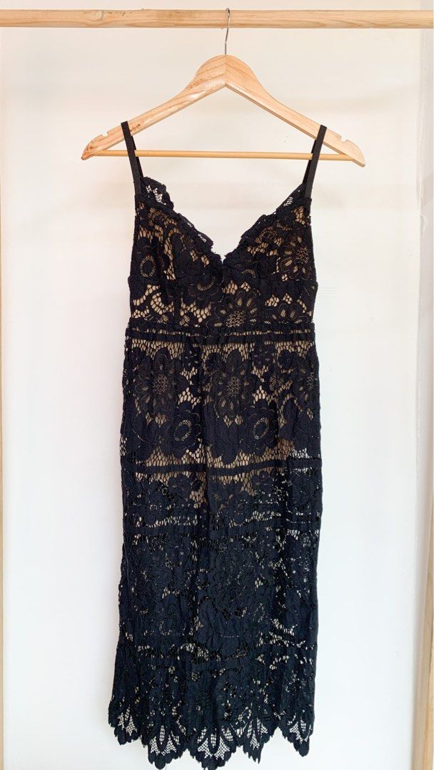 Sexy lace dress with lining (Category: Dresses) located in Manila. Submitted by nvdeph_ (Listing ID 1214002099, Image 1). Description: Sexy lace dress with nude underwear lining Best fit small frames.