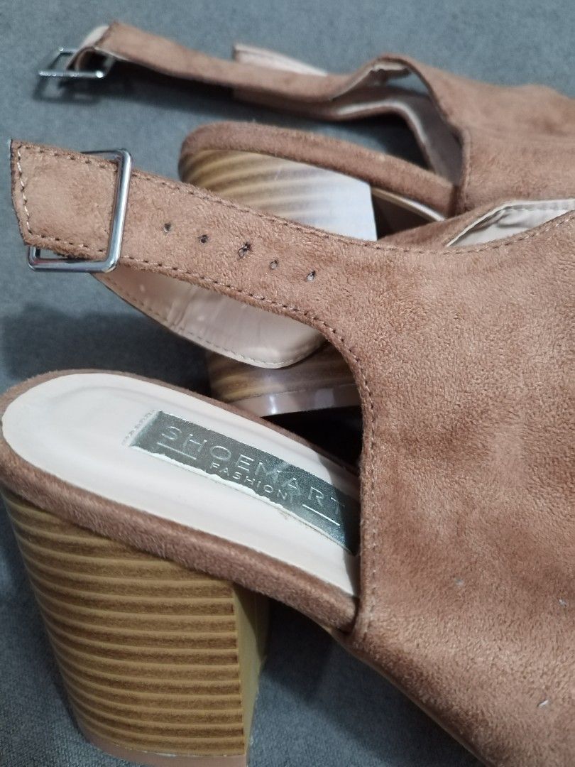 Shemarit Shoemart Dubai UAE, Women's Fashion, Footwear, Wedges on Carousell