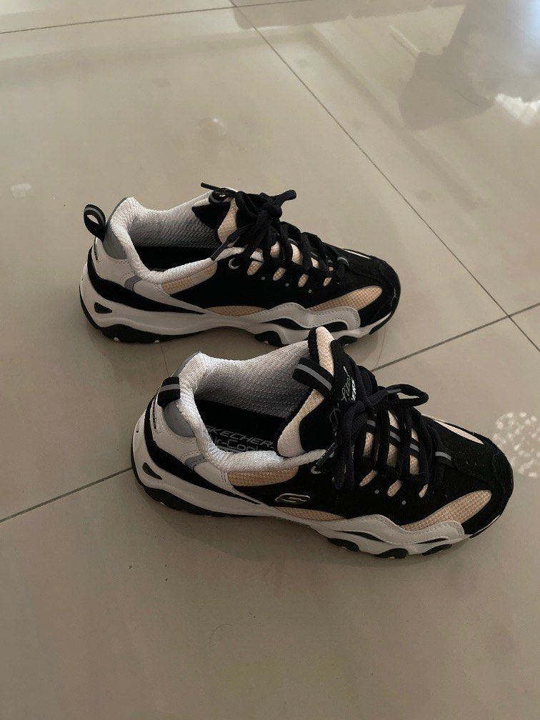 Skechers panda top