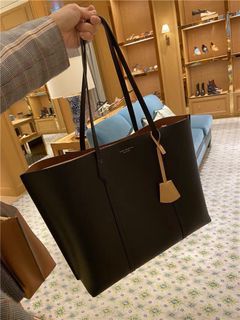 Tory Burch Perry Tote, Luxury, Bags & Wallets on Carousell