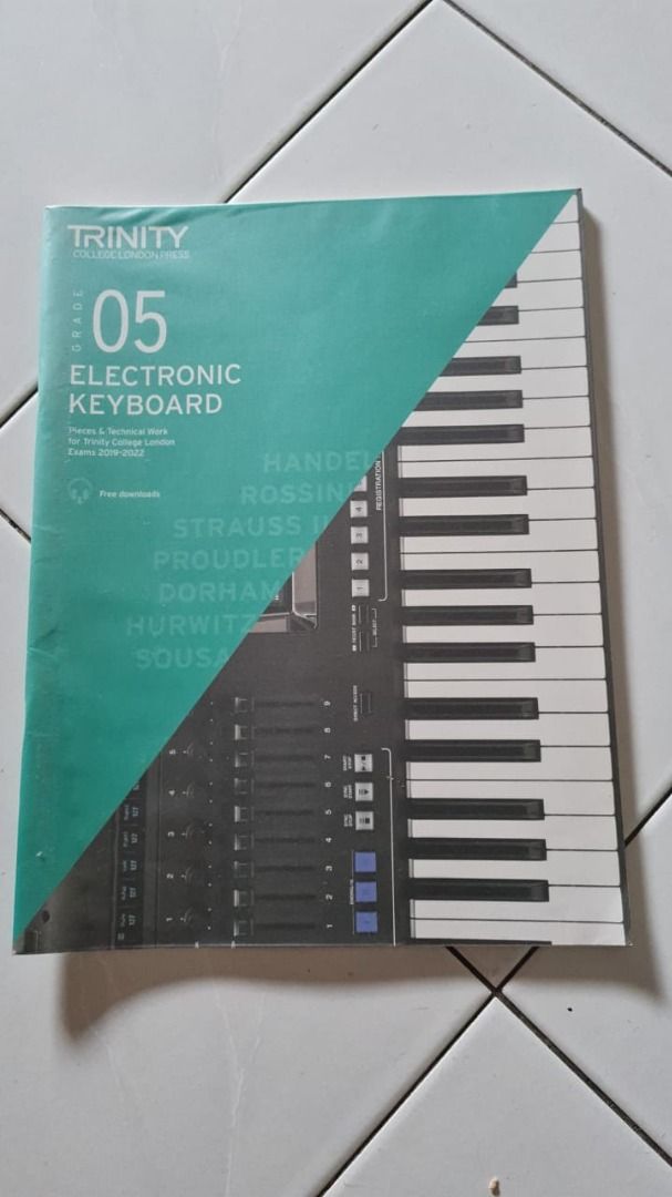 Trinity Electronic Keyboard Grade 5, Hobbies & Toys, Books & Magazines